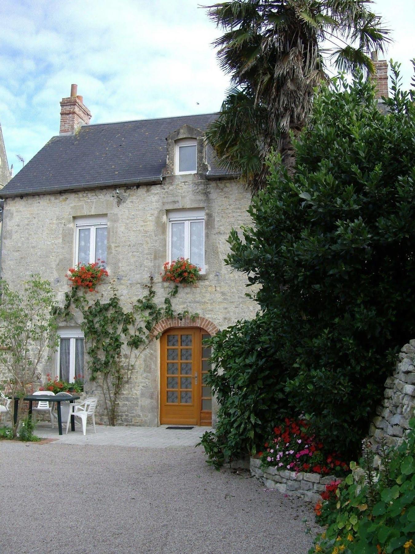 Chambres D'Hotes De L'Eglise แซ็ง-แม-เอกลิซ ภายนอก รูปภาพ